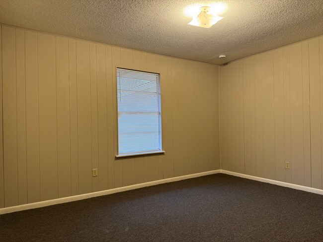 Building Photo - 4600 Schaer St