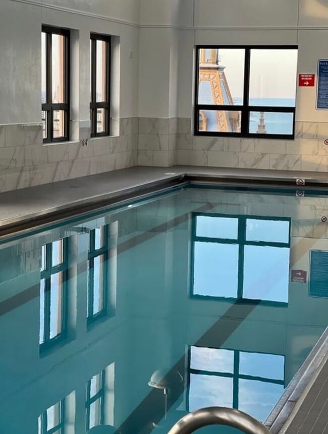 Building Photo - 401 E Ontario St