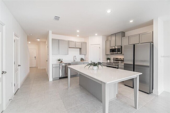 Building Photo - 32129 Pond Apple Bnd