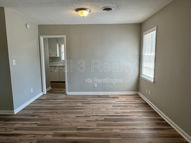 Building Photo - 457 Mulligan Dr