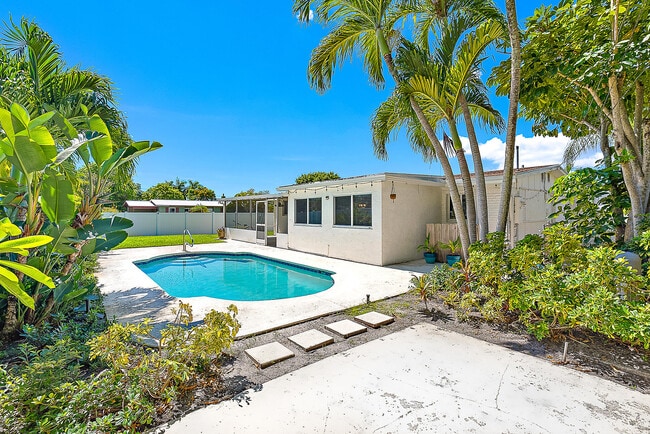 Building Photo - 3503 Florida Blvd