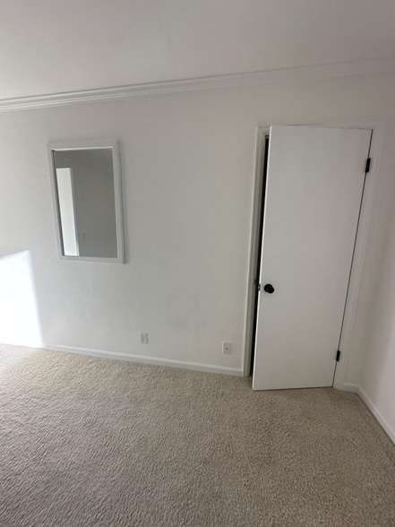 Building Photo - 331 Holland Hills Rd