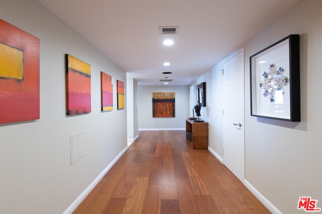 Building Photo - 10445 Wilshire Blvd