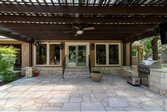 Building Photo - 10506 D-K Ranch Rd