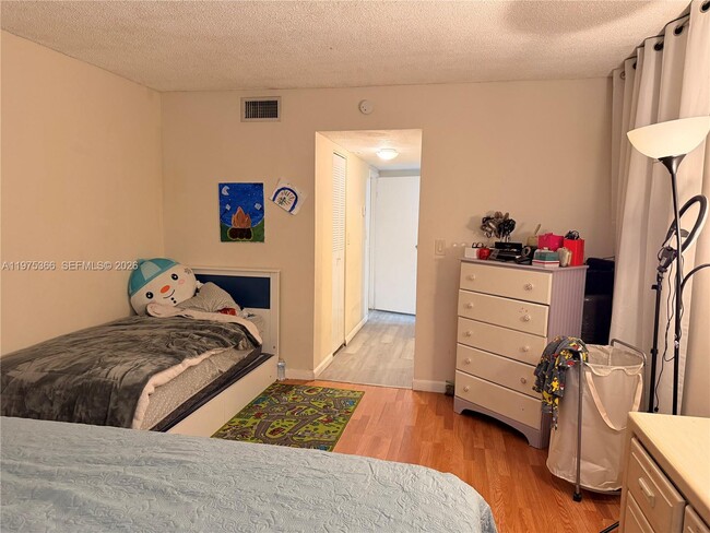 Building Photo - 1800 SW 81st Ave