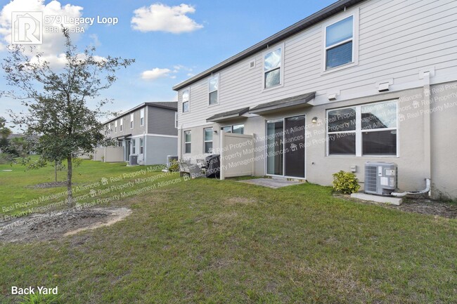 Building Photo - Available now! 3 bedroom townhouse in the ...