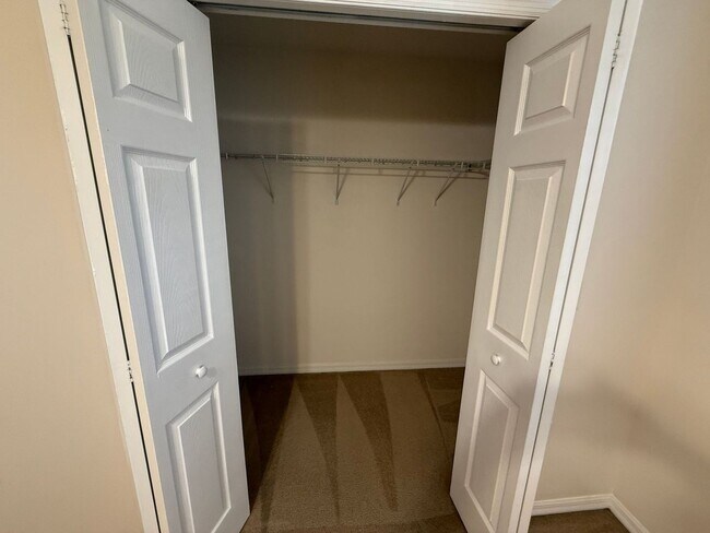 Building Photo - Beautiful 2 Bedroom, 2.5 Bath Townhome for Rent in The Hammocks!