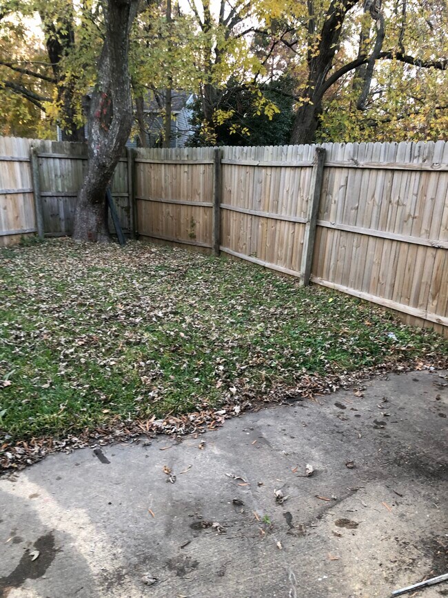 Building Photo - 3247 Saxon Pl