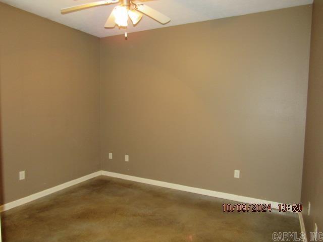 Building Photo - 1410 Robins St