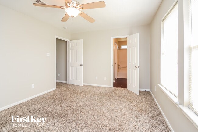 Building Photo - 12207 Duane Ct