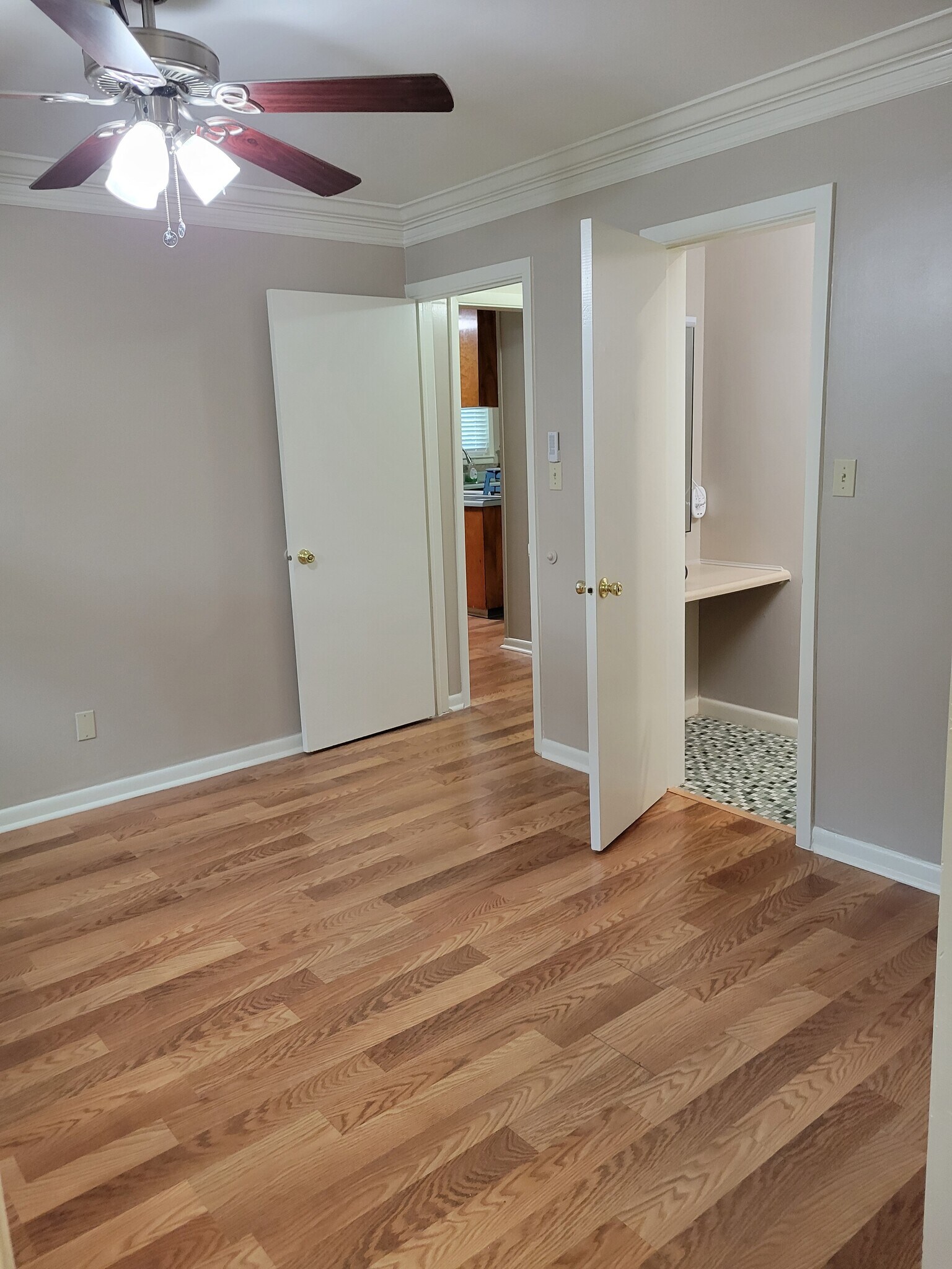 Front Bedroom - 214 Moncrief St