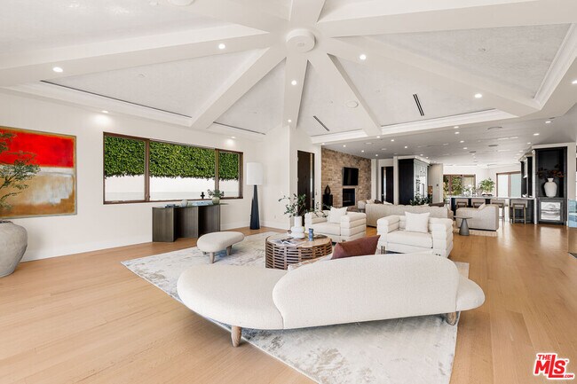 Building Photo - 3116 Elvido Dr