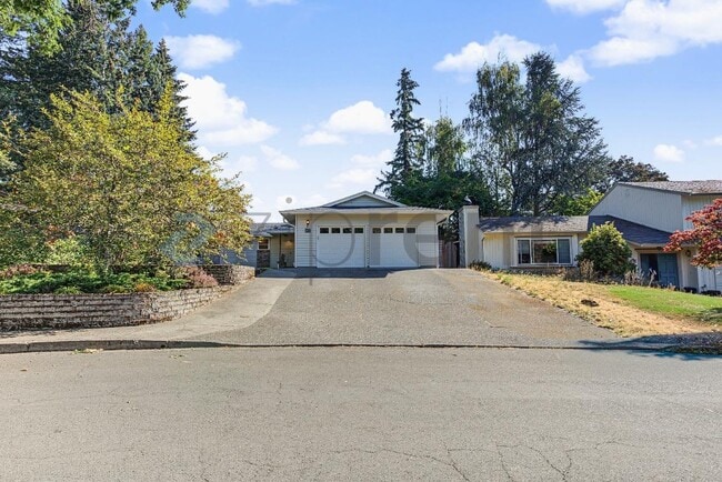 Building Photo - 4511 NE 25th Ct