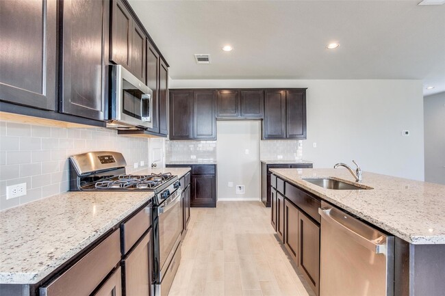 Building Photo - 146 White Dunes Dr