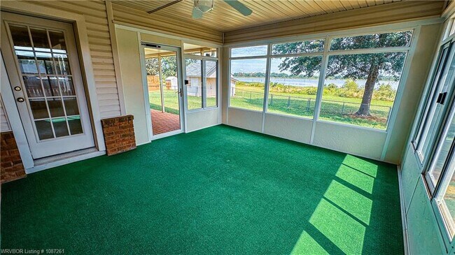 Building Photo - 3140 Eagle Dr