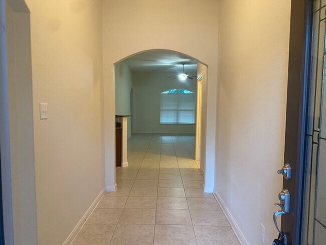 Building Photo - Awesome in Anna