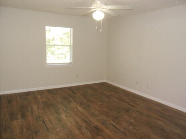 Building Photo - 141 Winter Chase Ln