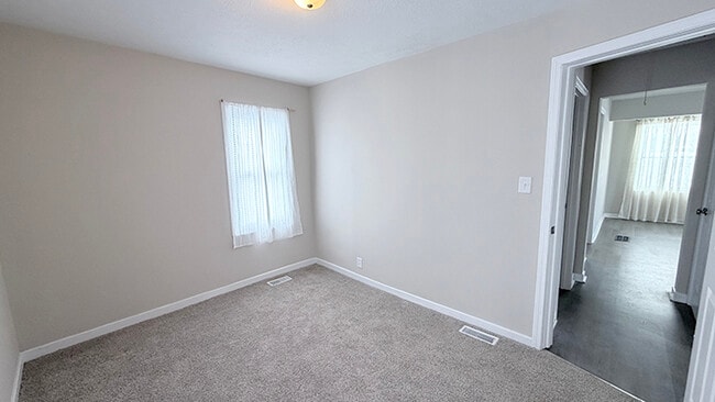 Building Photo - 2088 Skylark Ln