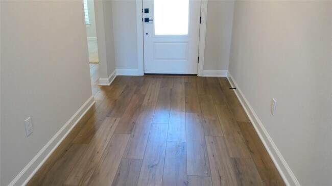 Building Photo - 3008 Sunmoon Ln