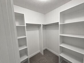 Building Photo - 267 W Willow Creek Dr