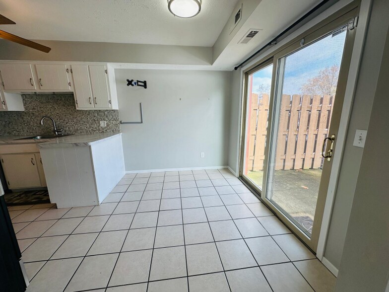 Building Photo - 1291 Jester Ct