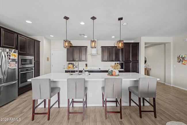 Building Photo - 12113 W Country Club Trail