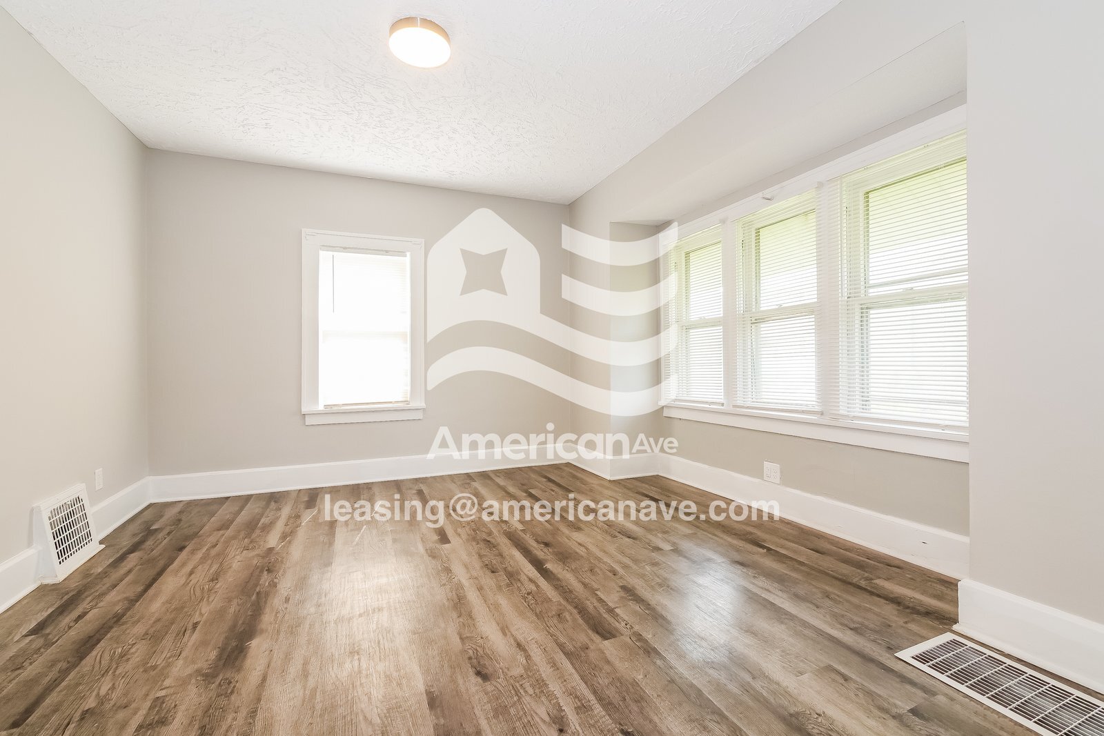 Building Photo - 1607 Military Ave