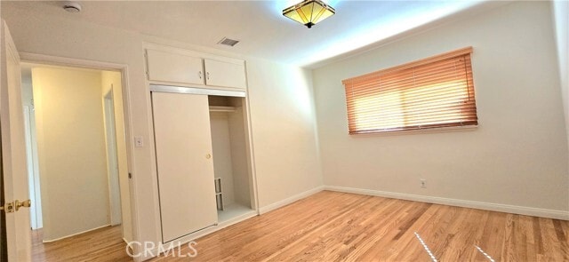 Building Photo - 1230 N Altadena Dr