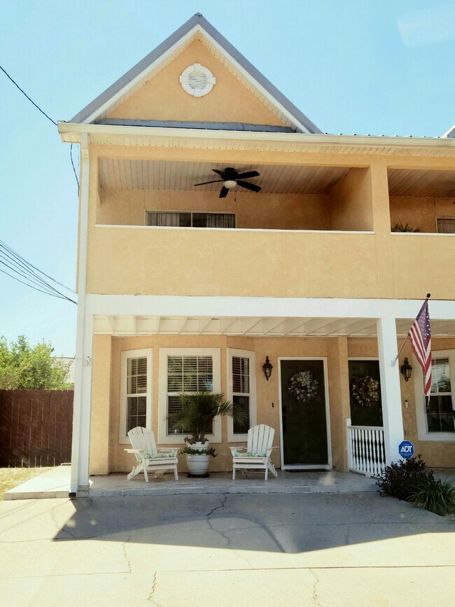 Primary Photo - 8227 S Lagoon Dr