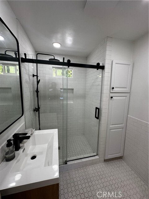 Building Photo - 967 W 23rd St