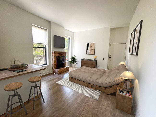 Building Photo - 1832 N Lincoln Ave