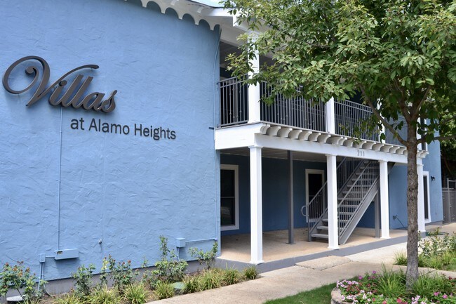 Building Photo - Villas at Alamo Heights