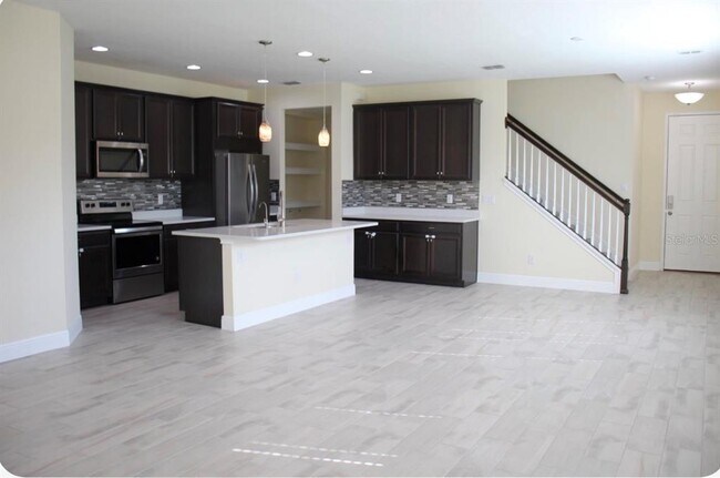 Building Photo - 6206 Scarlet Darter Wy