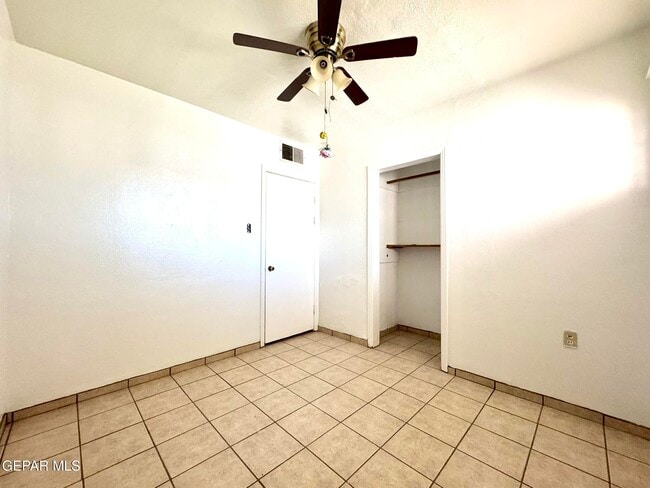 Building Photo - 7512 Kingman Dr
