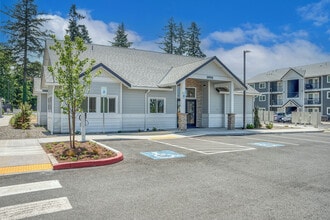 Building Photo - Columbia Gardens