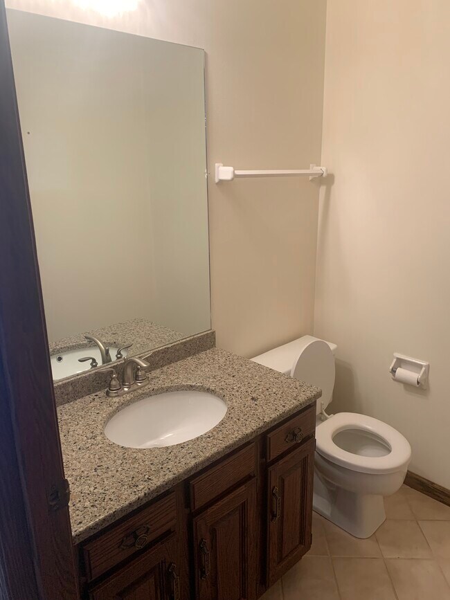 Building Photo - 4790 N 186th St