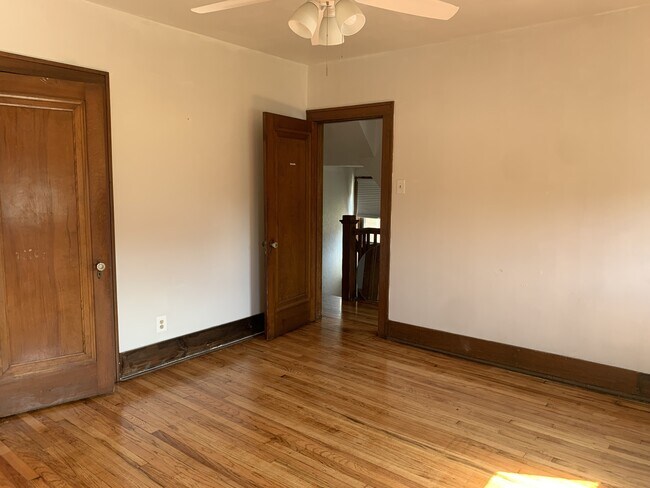 Building Photo - 511 Ann St