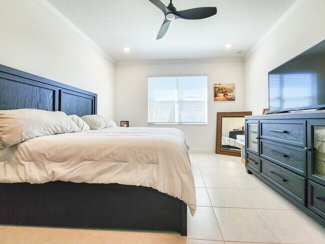Building Photo - 2322 Antarus Dr NW
