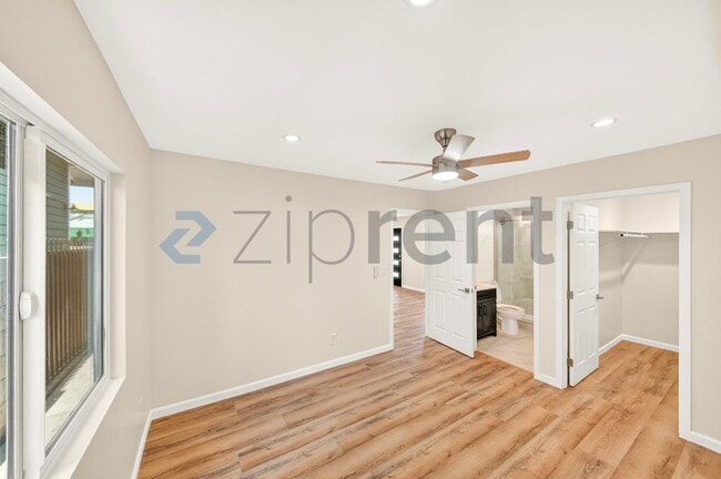 Building Photo - 4013 S Harvard Blvd