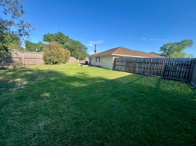 Building Photo - 17010 Sunview Ct