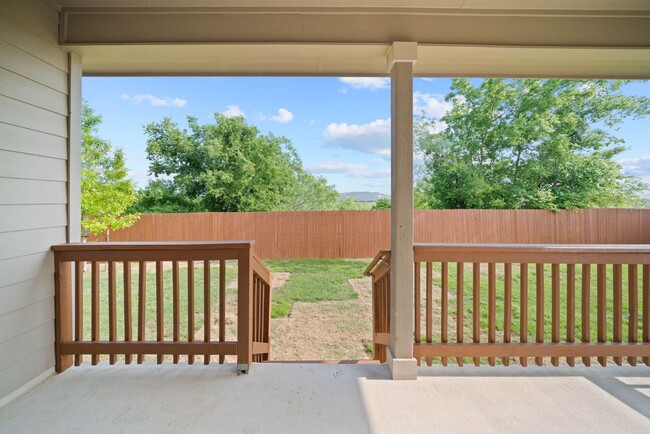 Building Photo - 4 Bedroom 3 Bathroom located in Copper Can...