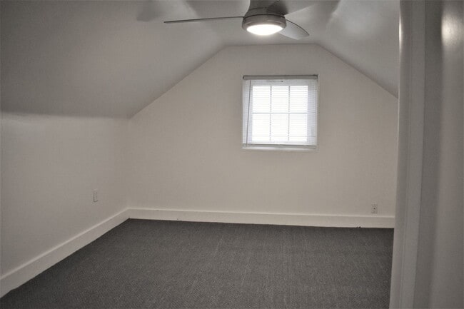 Building Photo - Newly updated 3 bedroom, 1 bathroom house....