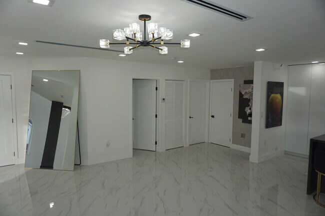 Building Photo - 15614 SW 110th Terrace