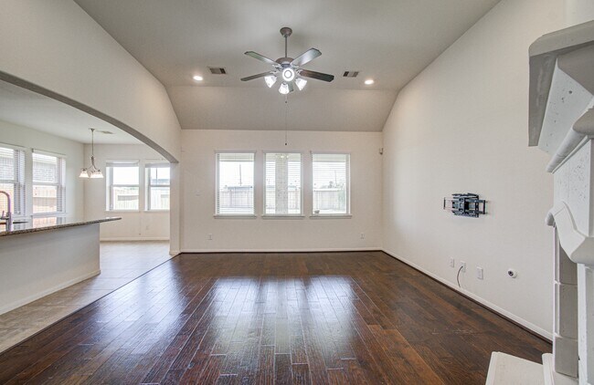 Building Photo - 26831 Marble Lakes Dr