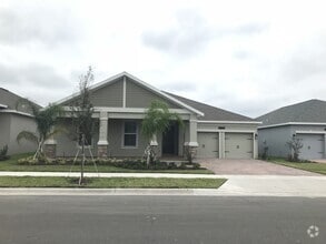 Building Photo - Large 4/3 Lake Front Executive Home with 3...