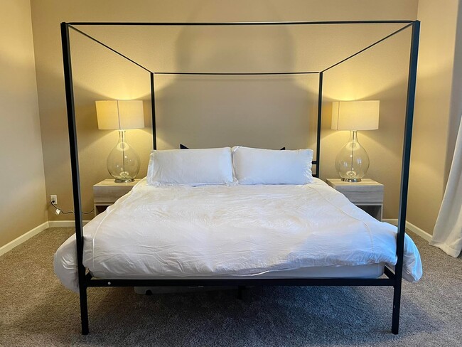 masted bedroom - 3607 S Xenia St