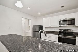 Building Photo - 5623 Fountainwood St