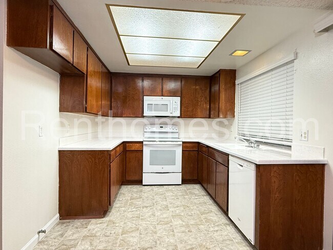 Building Photo - 2764 Meadowlark Drive