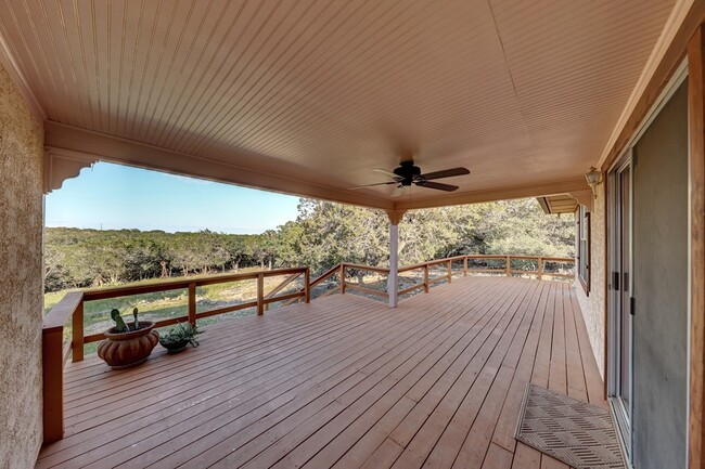 Building Photo - 115 Chaparral Pl W