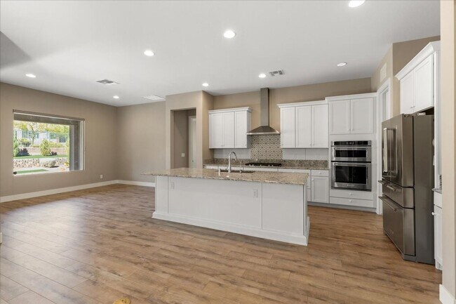 Building Photo - Lovely Home!